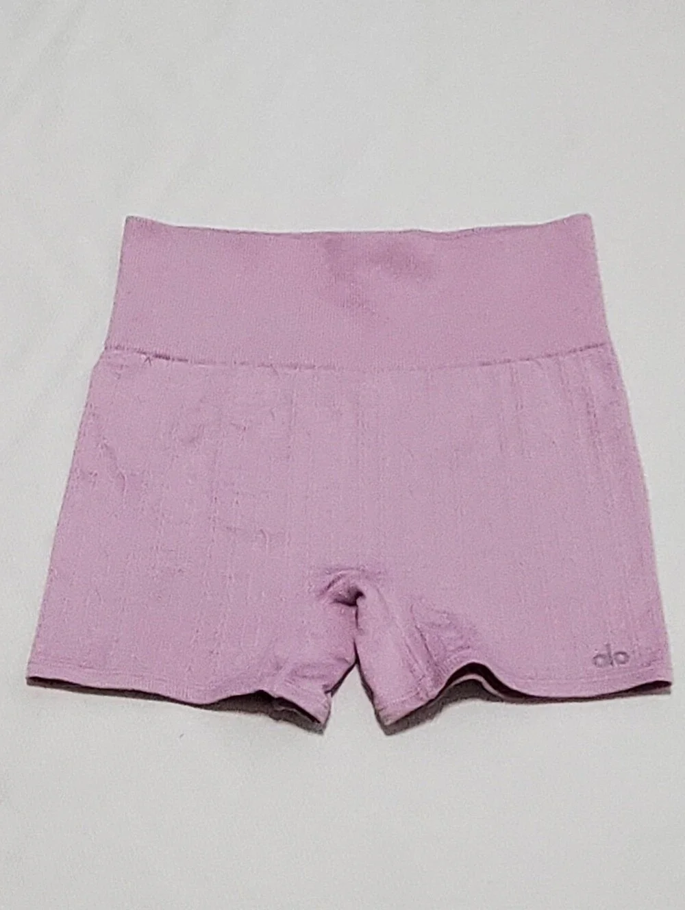 ALO Yoga Seamless Cable Knit Hot Shorts Pink Size Medium